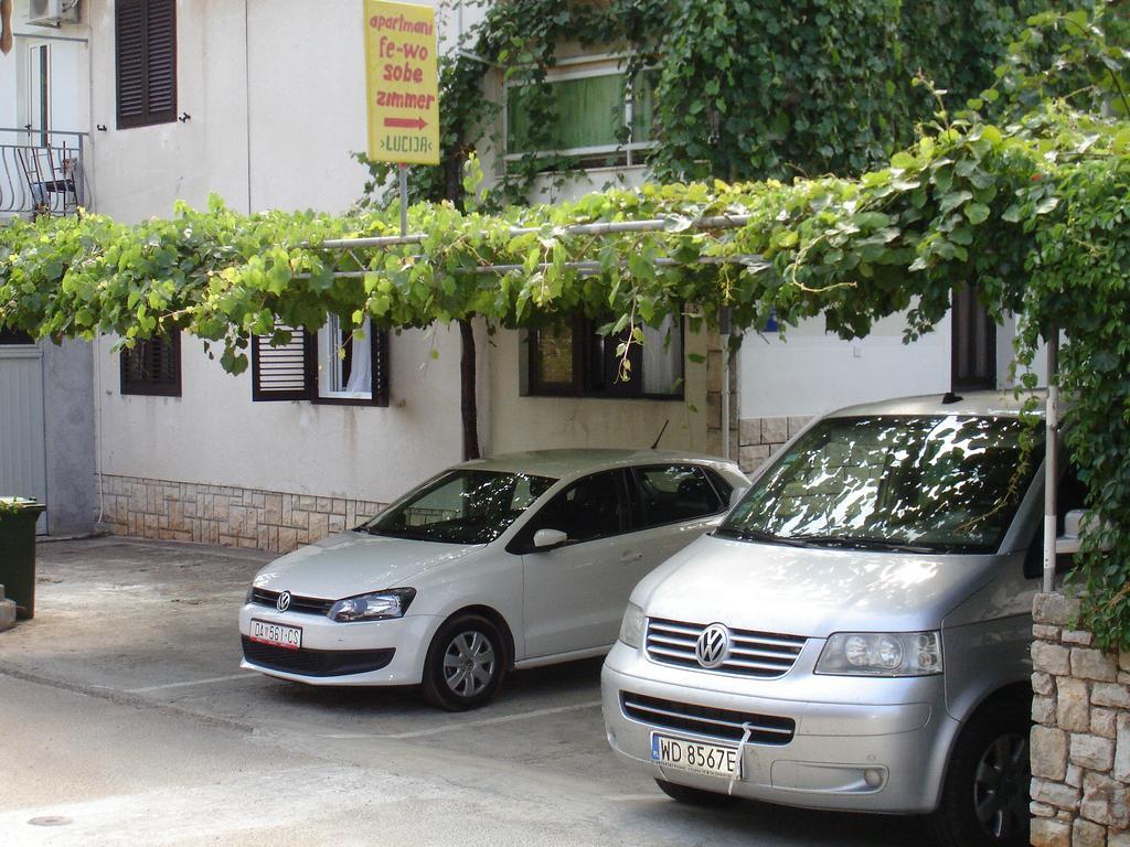 Apartment Lucija *