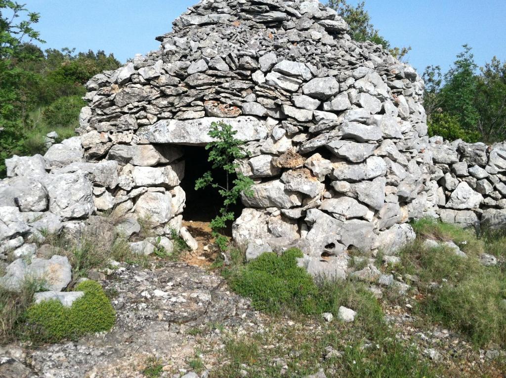 Lucija Stari Grad (Hvar)